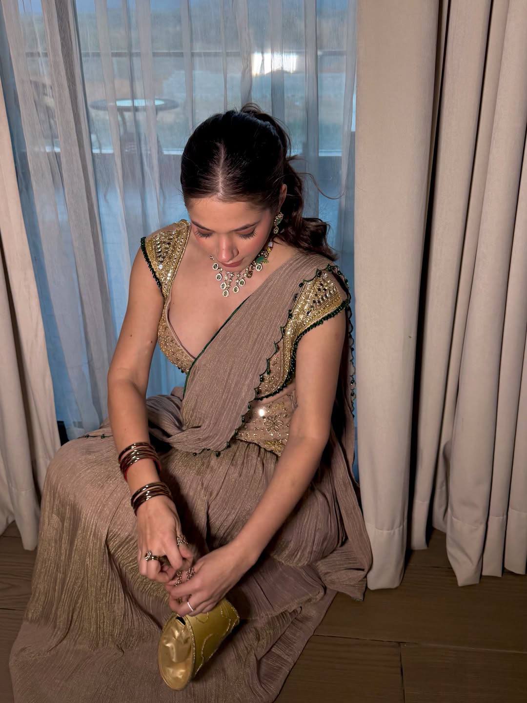 Crushed Ready to Wear Mirror Work Saree with Blouse